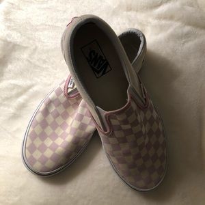 Pink checkered vans 8 in men’s and a 9.5 women’s
